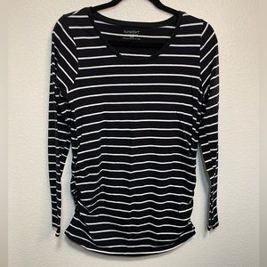 🎉 Maternity B1G1 FREE 🎉 Maternity black and white striped long sleeve top